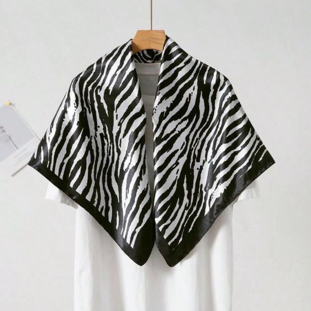 Zebra Print Scarf M651